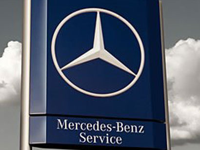 Mercedes-Benz  745 .   