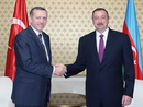 عکس: دیدار نخست وزیر ترکیه با رئیس جمهور آذربایجان در استانبول / ترکیه