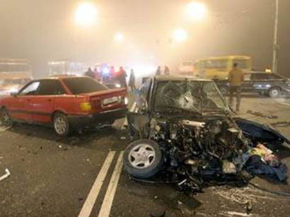 عکس: تصادف رانندگی در باکو دو کشته بر جای گذاشت / حوادث
