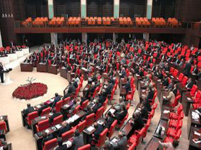 عکس: پارلمان ترکیه اجازه برای اجرای عملیات  در سوریه  را به دولت  داد / سیاست