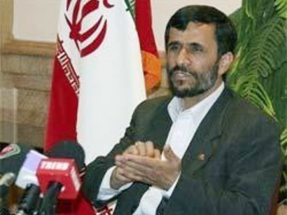عکس: احمدی نژاد: بهترين راه براي "قدرت هاي زورگو" صلح و دوستي با ملت ايران است / ایران