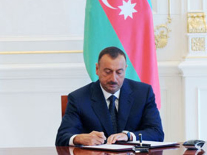 عکس: رئیس جمهور آذربایجان دستور عفو جمعی از زندانیان را صادر کرد / اجتماعی