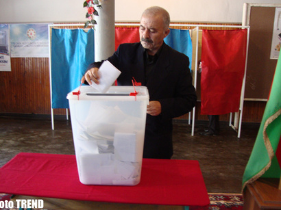 عکس: رایگیری در زندانهای آذربایجان با مشاهدات نمایندگان رسانه های جمعی برگزار شد (تصویری) / سیاست