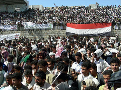عکس: تظاهرکنندگان یمنی وارد سفارت آمریکا در صنعا شدند / ایران