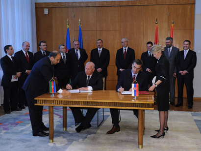 عکس: توافقنامه های همکاری بین آذربایجان و صربستان امضا شد / سیاست