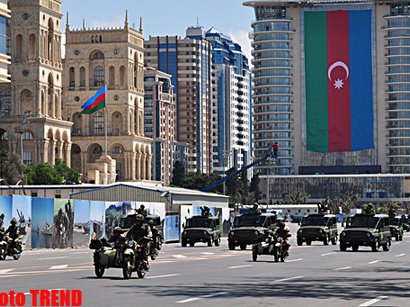 عکس: مراسم رژه ارتش آذربایجان در باکو (تصویری) / آذربایجان