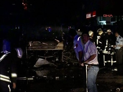 عکس: انفجار بمب در ترکیه،  هشت کشته و دهها زخمی بجای گذاشت / ترکیه