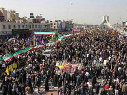 عکس: مراسم راهپیمایی سالگرد انقلاب اسلامی در ایران آغاز شد / ایران