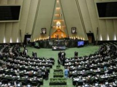 عکس: قانون تغییر ساعت در ایران لغو شد / اجتماعی