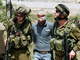 عکس: مبادله زندانیان فلسطینی با نظامی اسرائیلی آغاز شد / فلسطین
