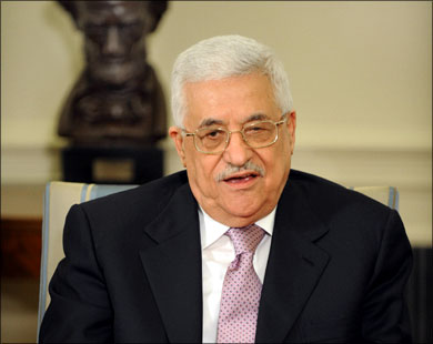 Глава Палестины прервал визит в Китай