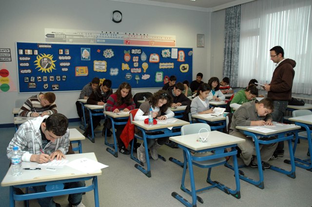 В Турции будут закрыты частные курсы обучения