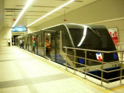 В стамбульском метро эвакуированы пассажиры