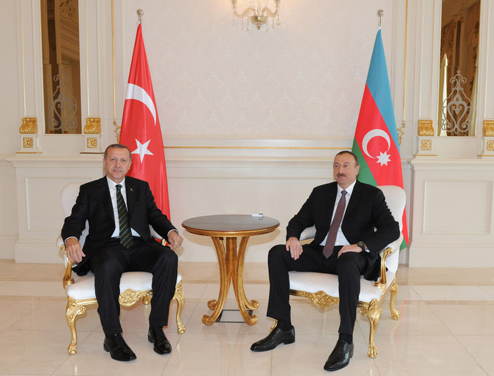 Состоялся телефонный разговор между президентами Турции и Азербайджана
