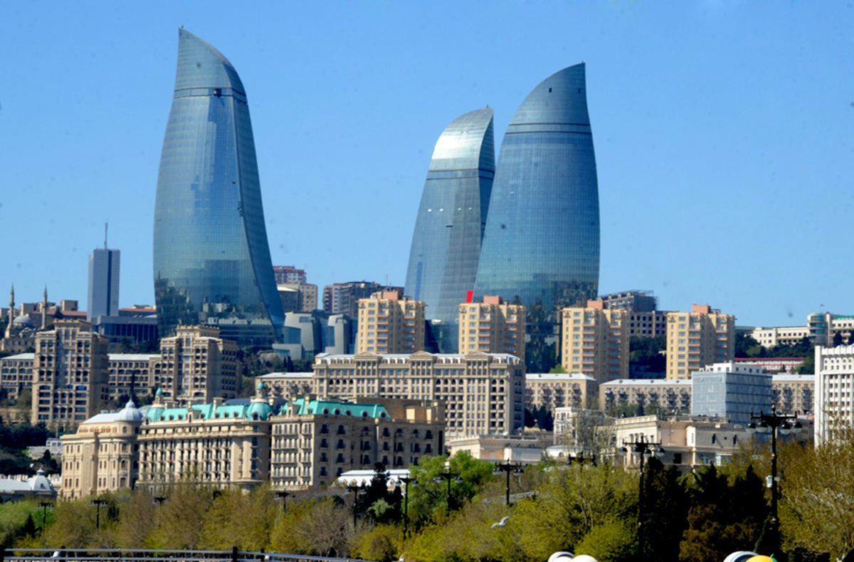 В Азербайджане отмечается религиозный праздник жертвоприношения Гурбан байрамы