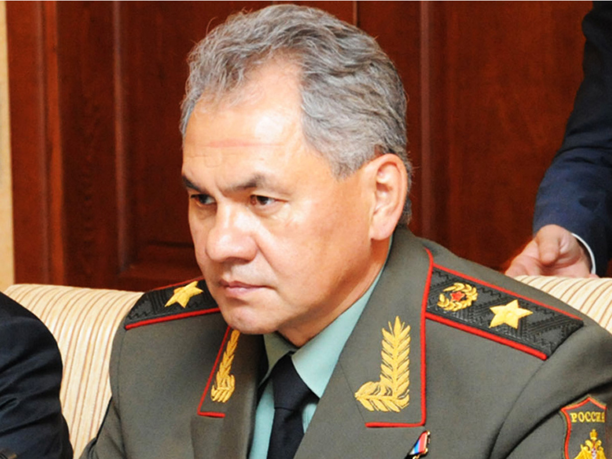 Шойгу прибыл в Азербайджан на встречу министров обороны стран СНГ