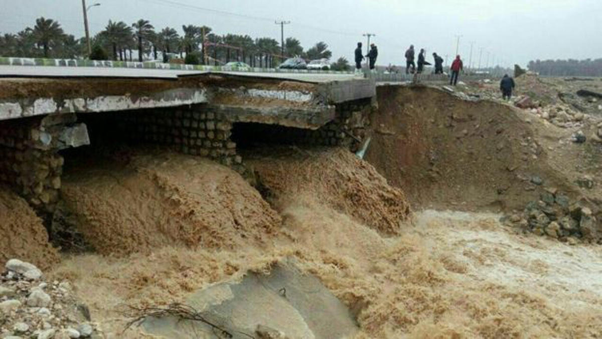 Sel və tufan İranın 9 vilayətinə ciddi ziyan vurub