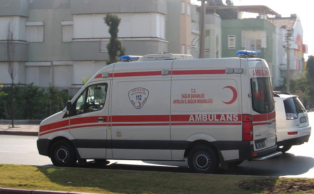 İstanbulda PARTLAYIŞ: yaralılar var